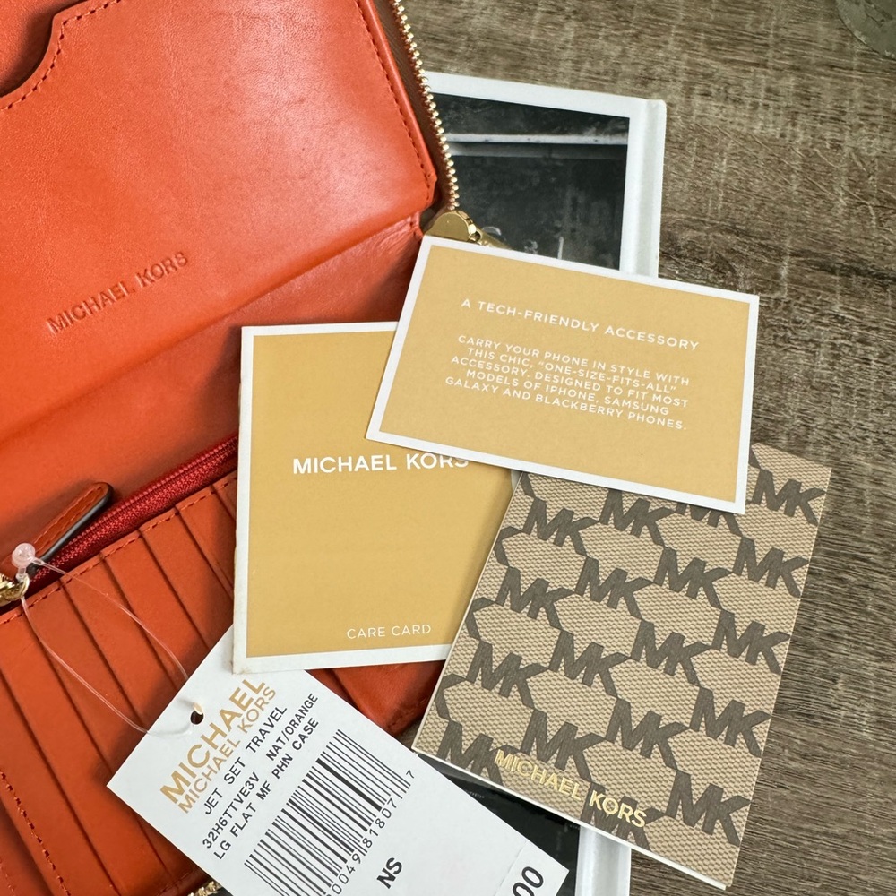 NWT MICHAEL KOR JET SET TRAVEL LARGE FLAT PHONE CASE WALLET MK NAT/ORANGE - Picture 8 of 8